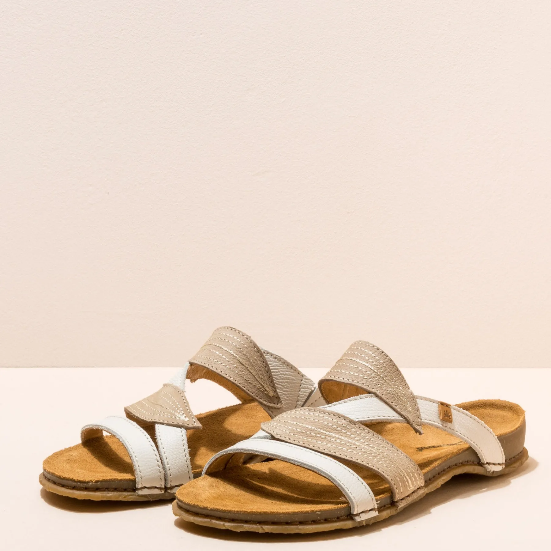 El Naturalista Sandals | 5812 PANGLAO